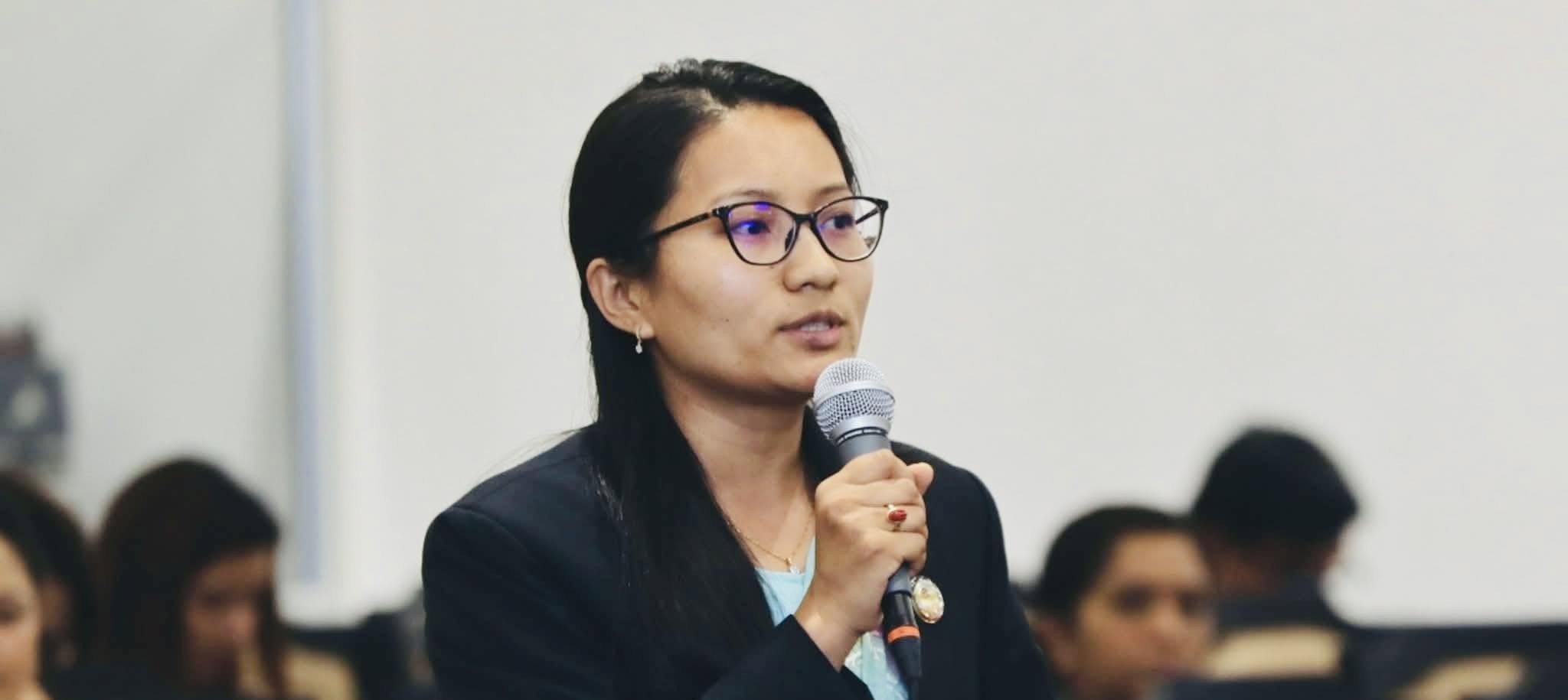 मानो रोपेर मुरी उब्जाउने बेला किसान मल नपाएर छटपटिए, सिंहदरबार अलमलियो : सांसद गीता गुरुङ